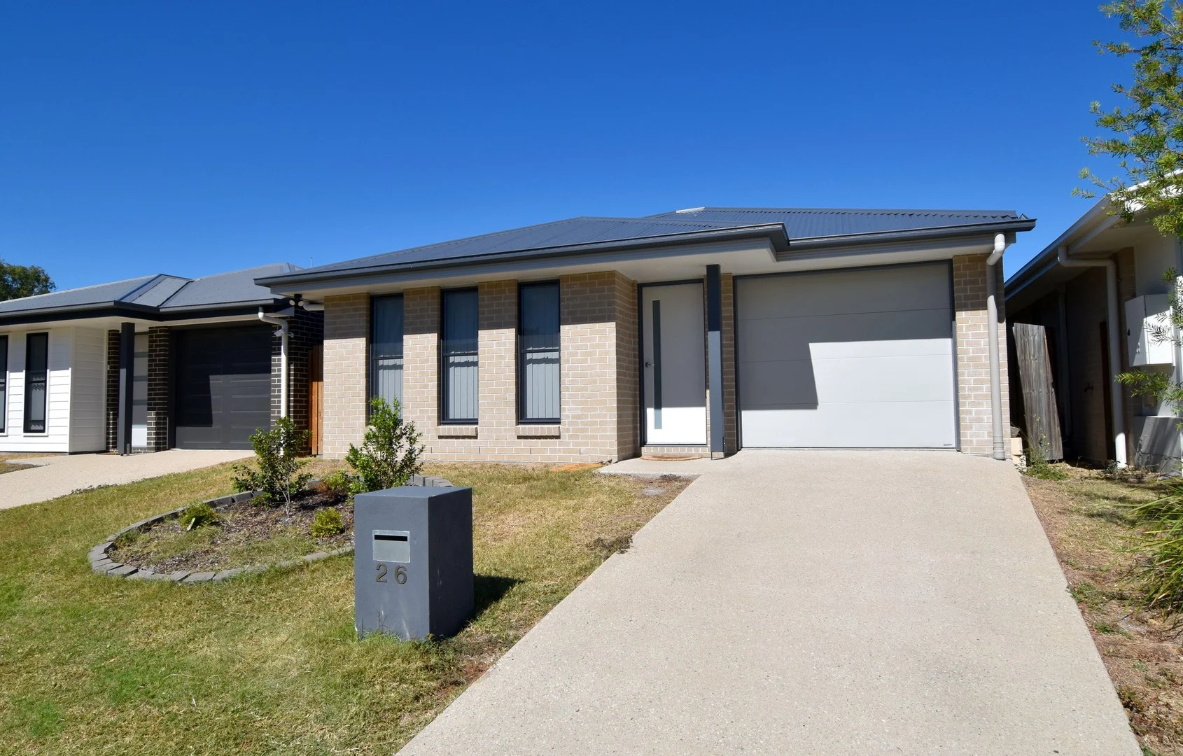 26 Powell close, New Auckland QLD 4680