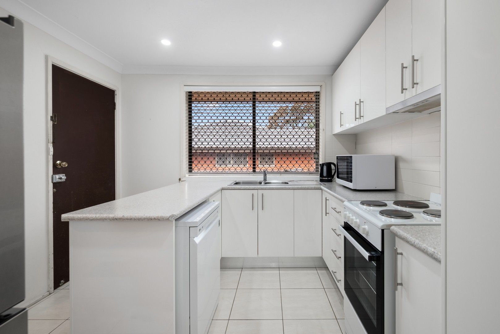 2/24 Hunter Street, Campbelltown NSW 2560, Image 0