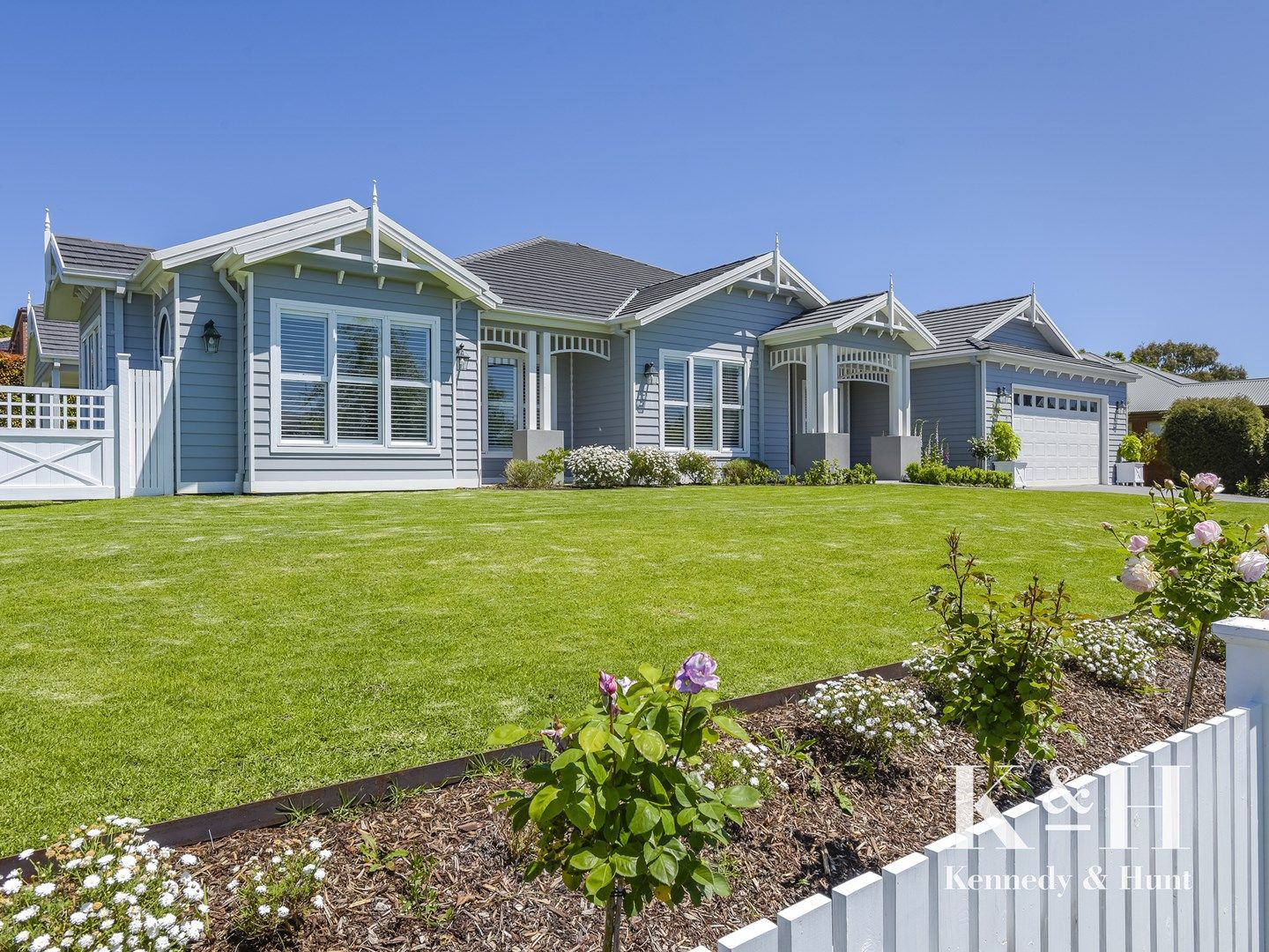 14 Alcheringa Court, Gisborne VIC 3437, Image 1