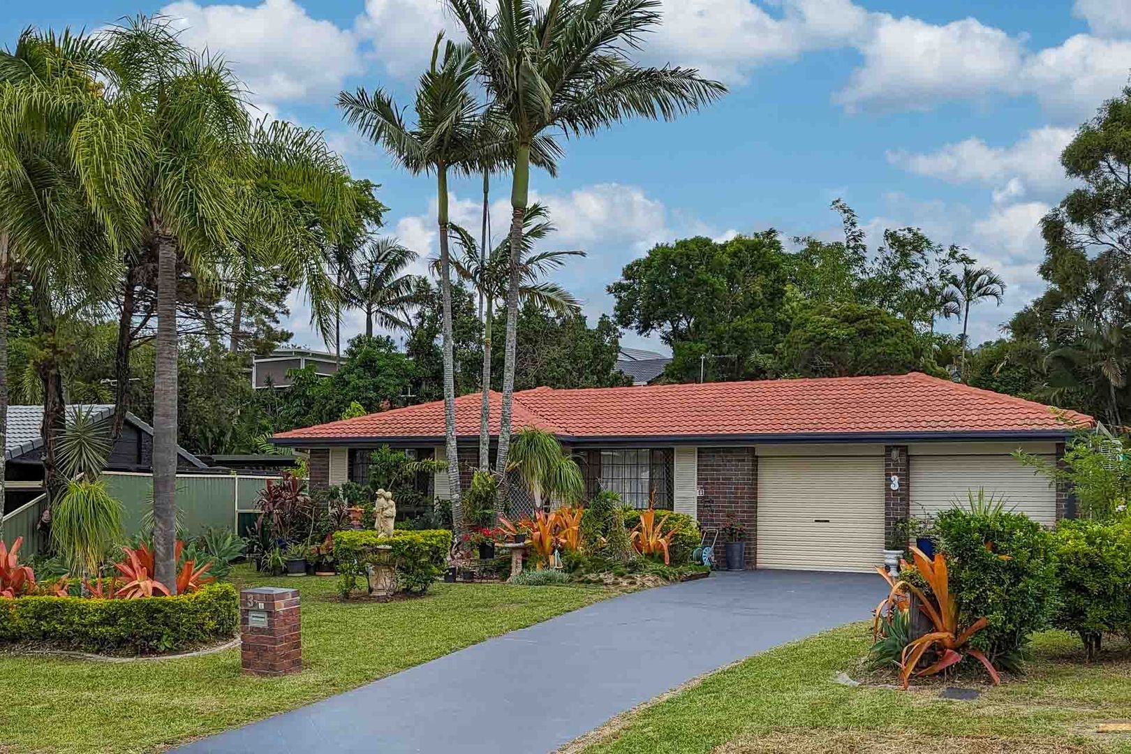 3 PERTH SQUARE, Highland Park QLD 4211, Image 2