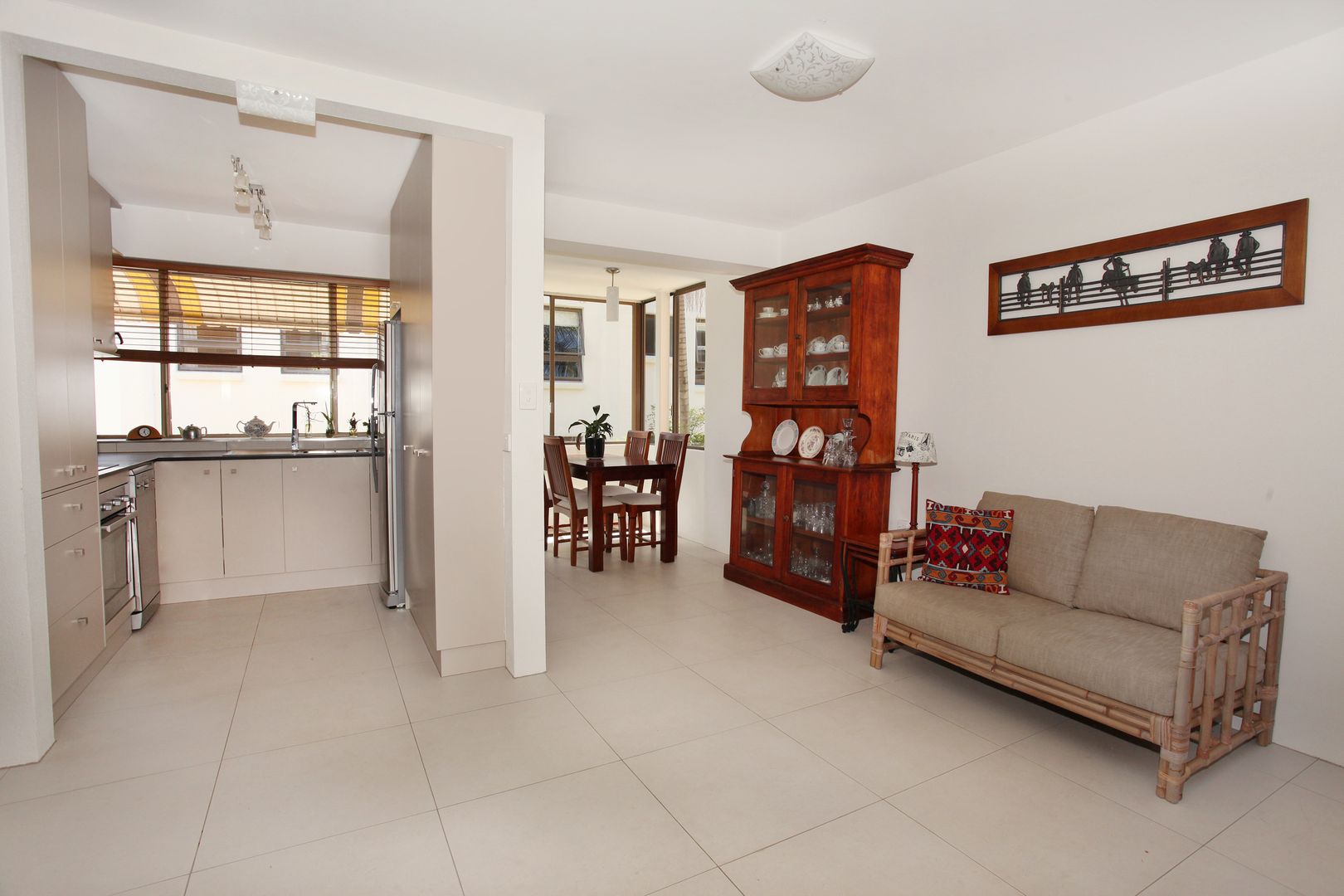 8/278 Alexandra Parade, Alexandra Headland Property History & Address