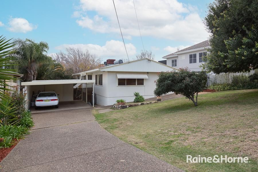 12 Yarral Avenue, East Tamworth NSW 2340, Image 0