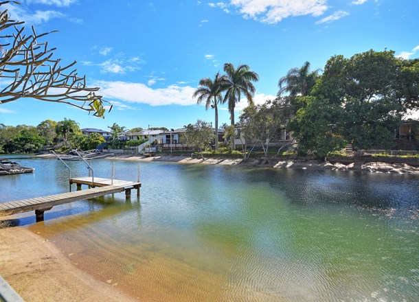 5 Pensacola Court, Broadbeach Waters QLD 4218