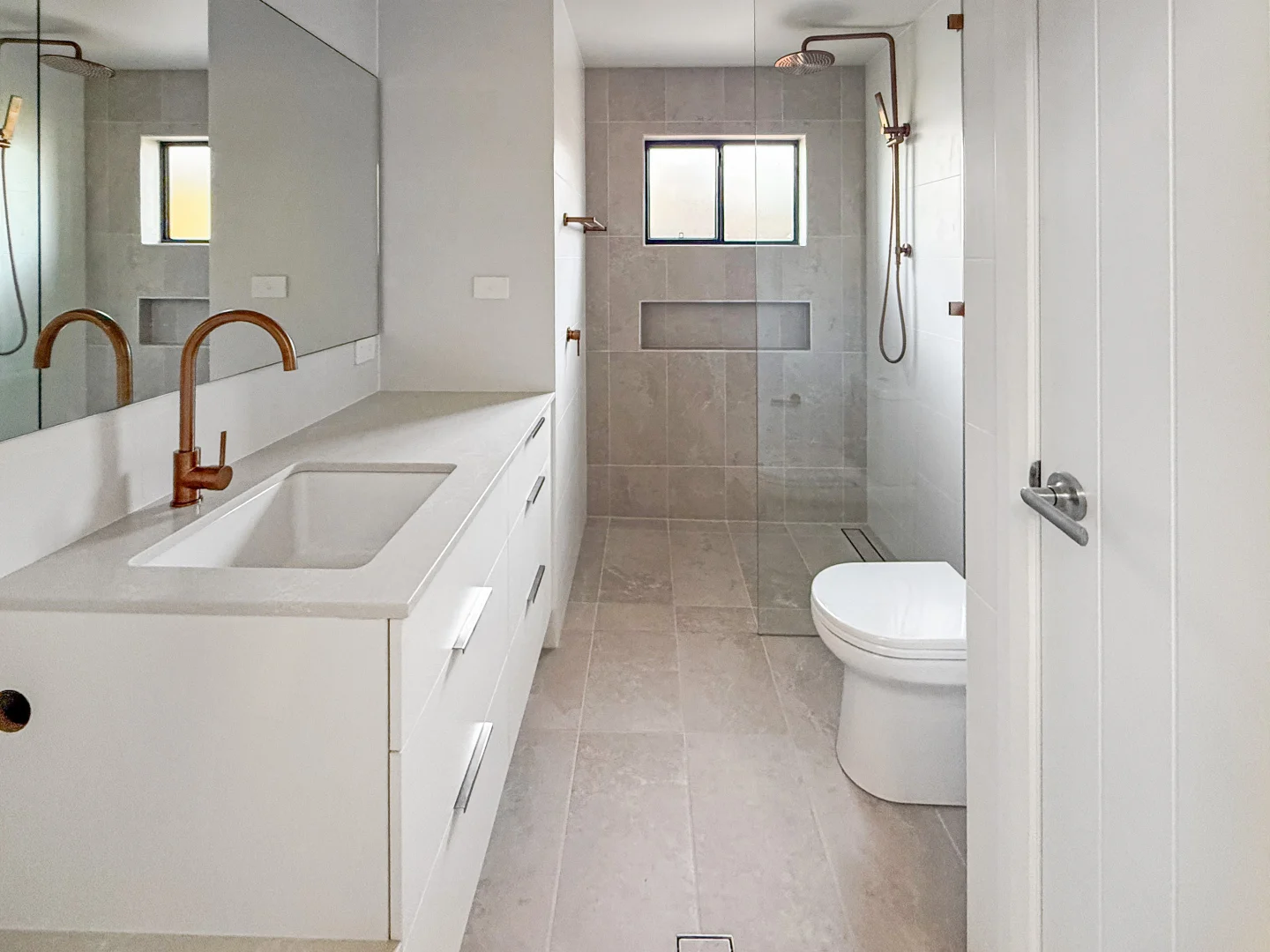 Additional image 6 of 2/10 Gosford Street, Awaba NSW 2283