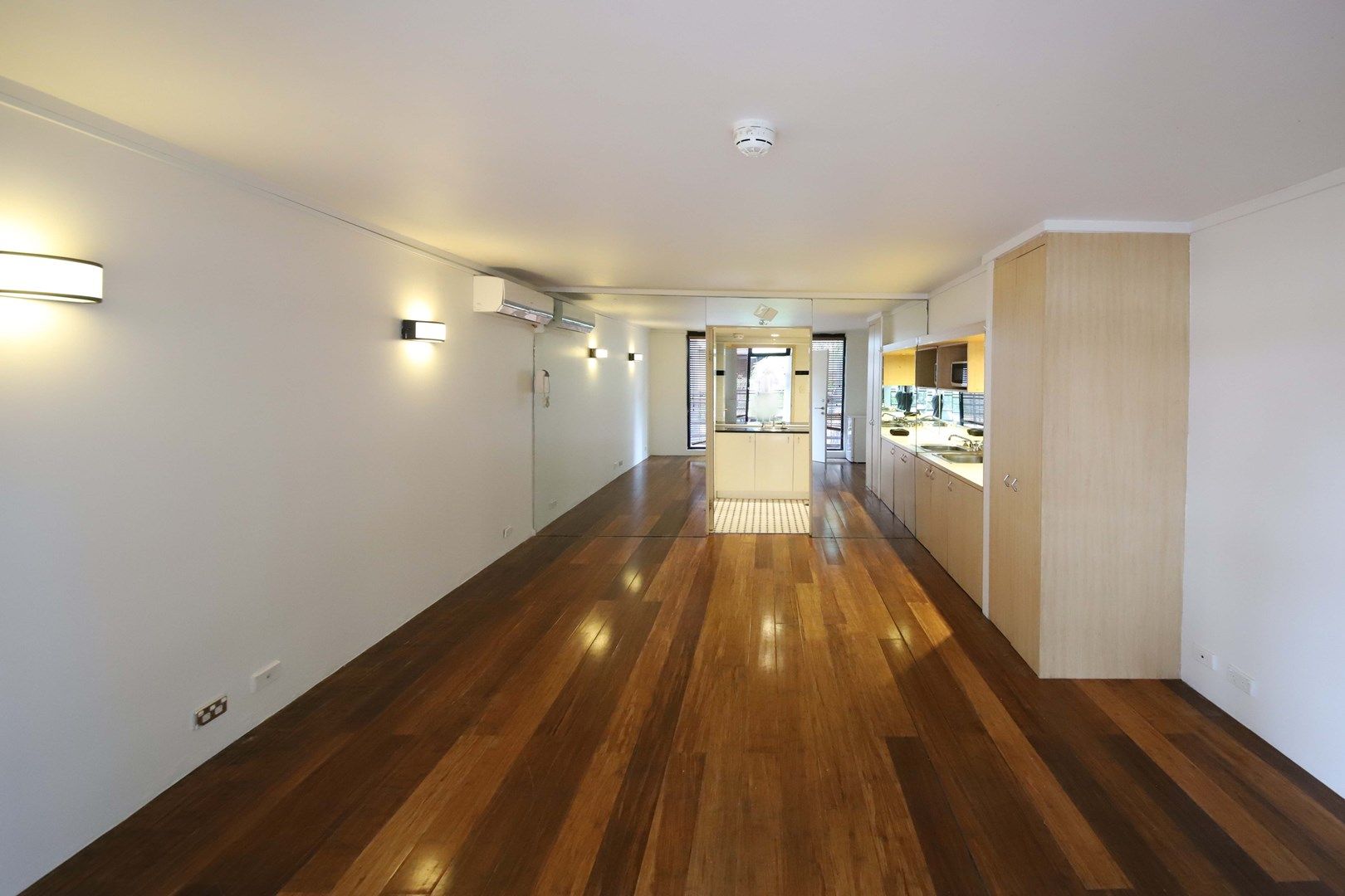 Apartment / Unit / Flat in 401/8 Ward Avenue, ELIZABETH BAY NSW, 2011