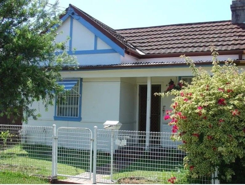 3 bedrooms House in 7 KARRABAH RD AUBURN NSW, 2144