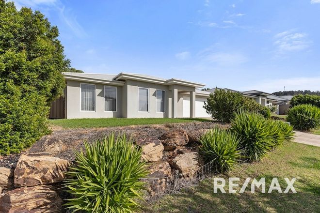 Picture of 33 Strickland Drive, BOOROOMA NSW 2650