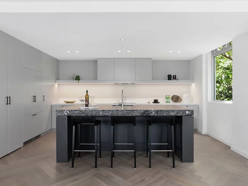 2 bedrooms Apartment / Unit / Flat in 1/4 Greenoaks Avenue DARLING POINT NSW, 2027