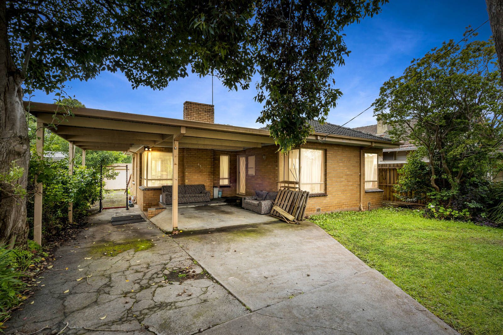 35 Landale Street, Box Hill VIC 3128, Image 2