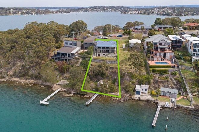 Picture of 245 Fishing Point Road, FISHING POINT NSW 2283