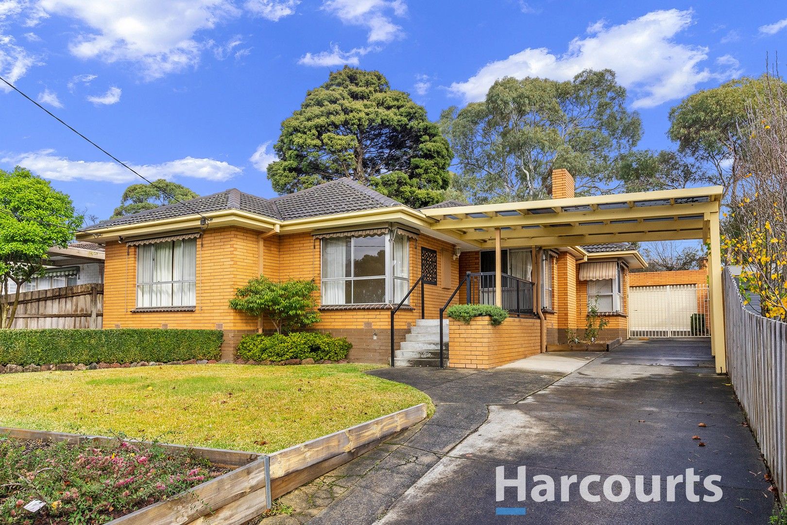 4 bedrooms House in 8 Granya Court BLACKBURN SOUTH VIC, 3130