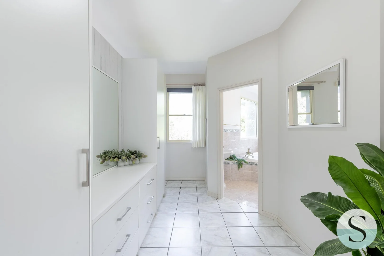 18 Sunrise Close, Belmont North NSW 2280 | Domain