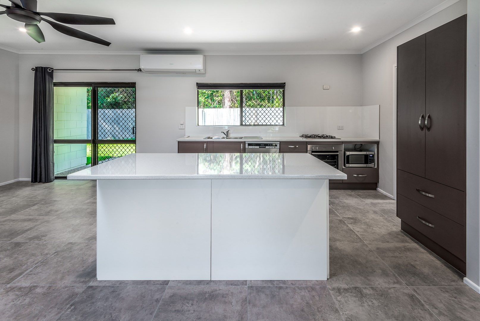 2 RUDDER STREET, Clifton Beach QLD 4879, Image 2