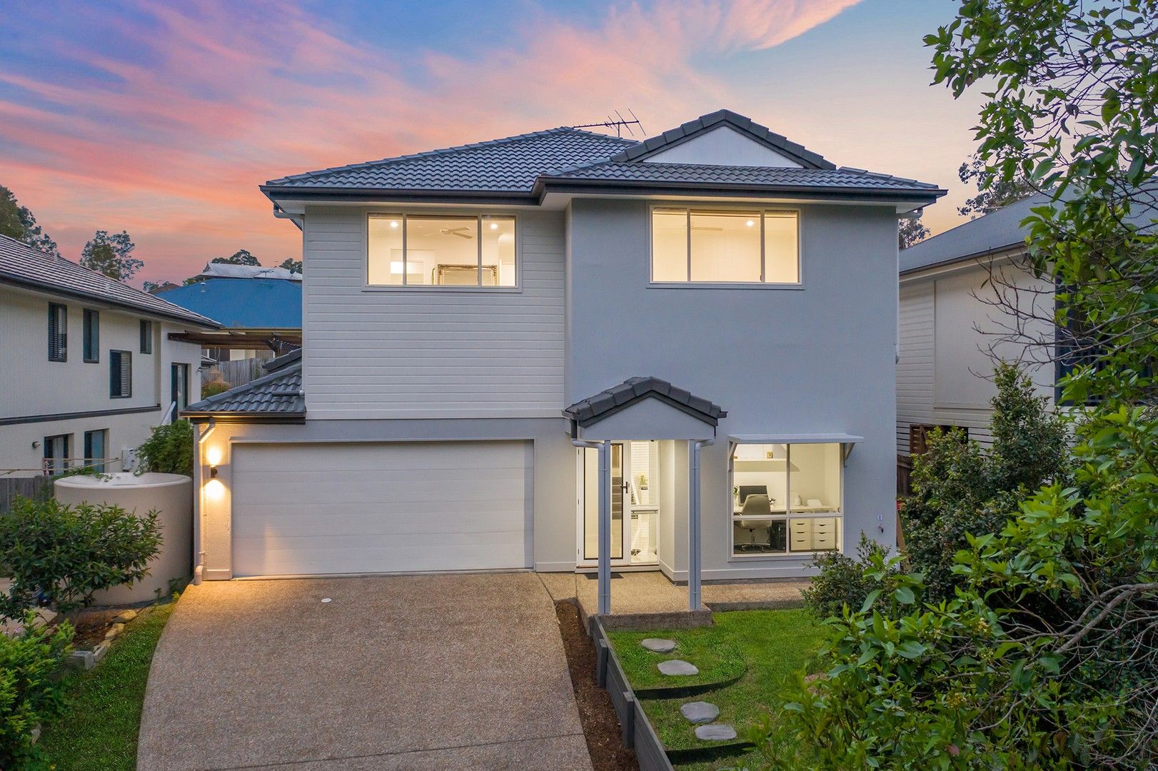 4 bedrooms House in 103 Woodlands Boulevard WATERFORD QLD, 4133