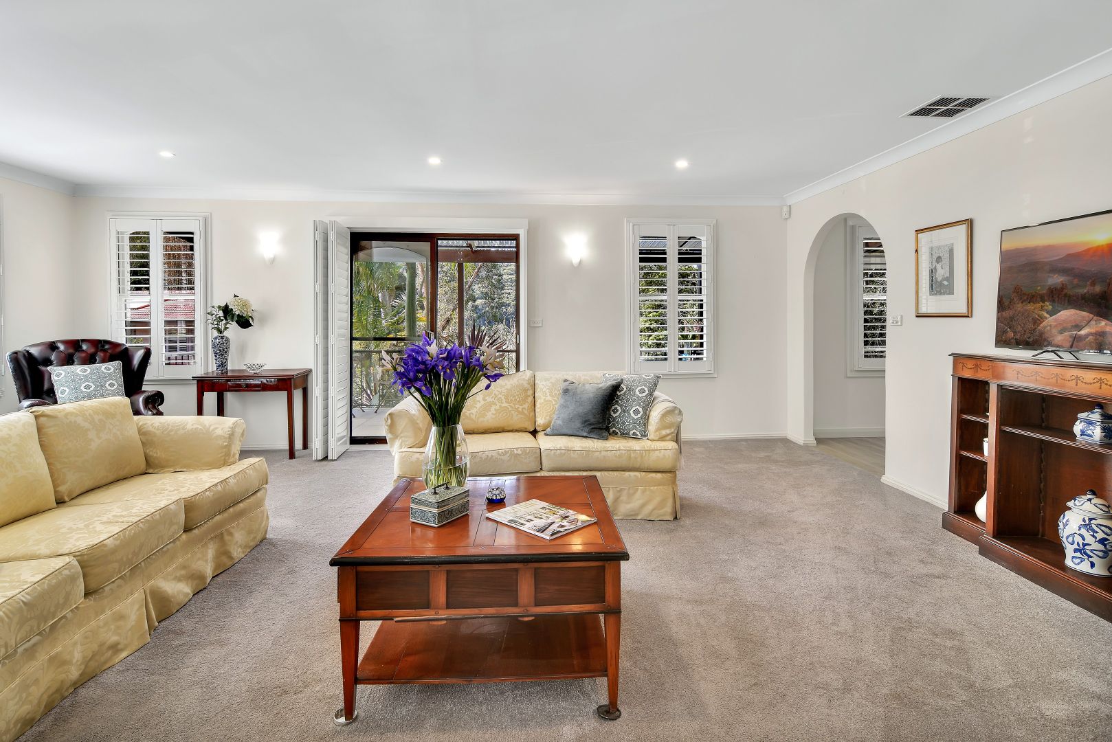 1 Earls Court, Roseville Chase NSW 2069, Image 2