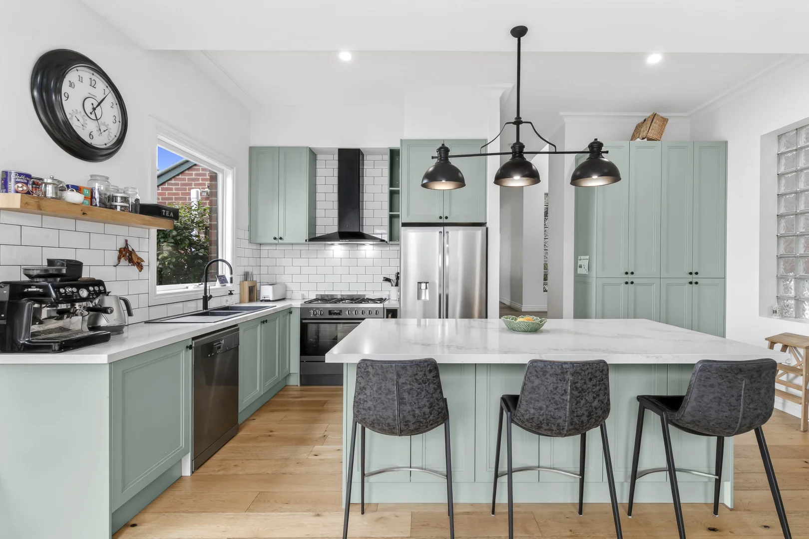 Additional image 3 of 2/3 Cairns Avenue, Newtown VIC 3220