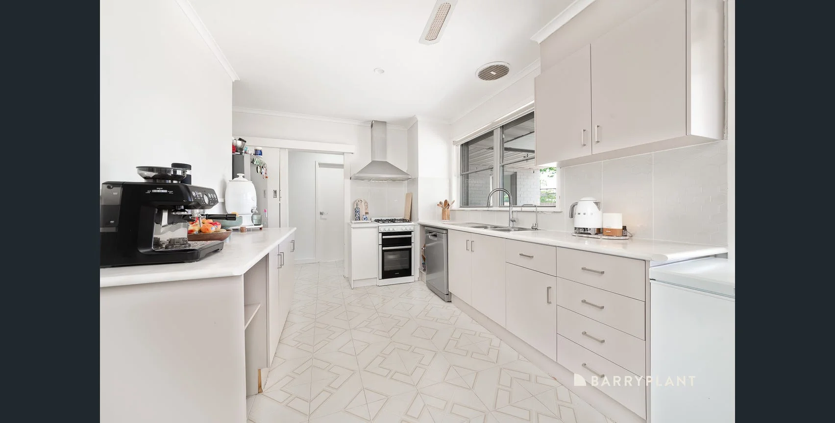 Additional image 2 of 10 Kiewa Crescent, Dallas VIC 3047