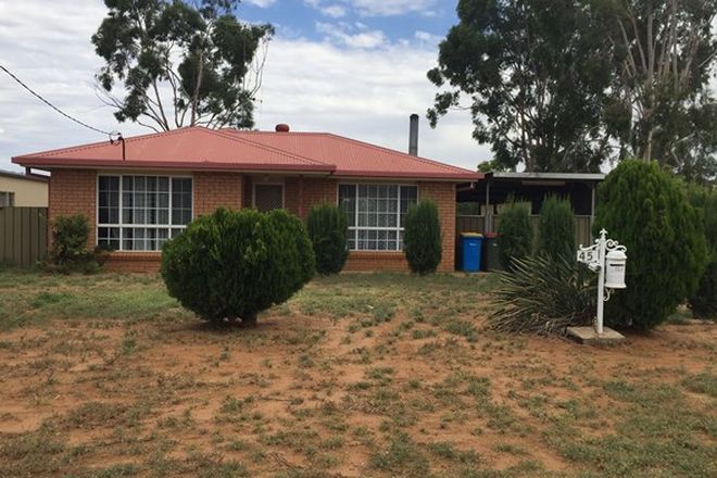 Picture of 45 Flashman Ave, NYNGAN NSW 2825