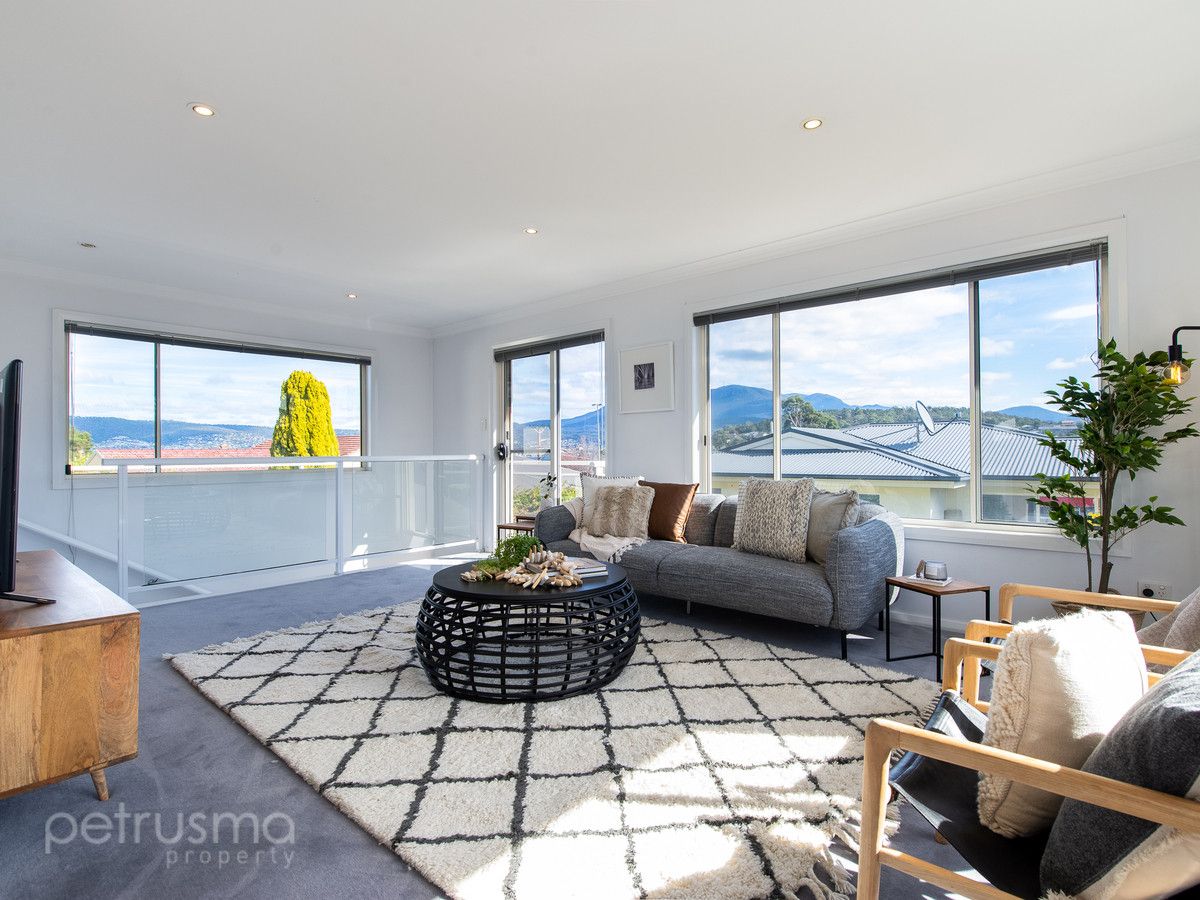 1 & 2/109 Cambridge Road, Bellerive TAS 7018, Image 2