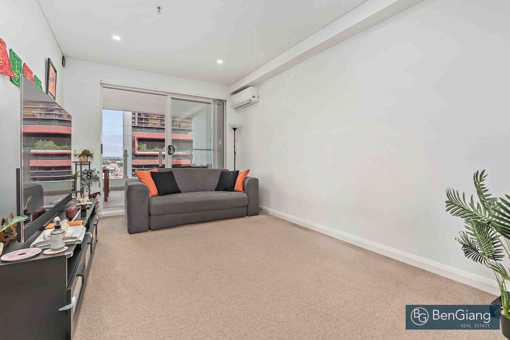 605/61 Rickard Road, Bankstown NSW 2200, Image 2