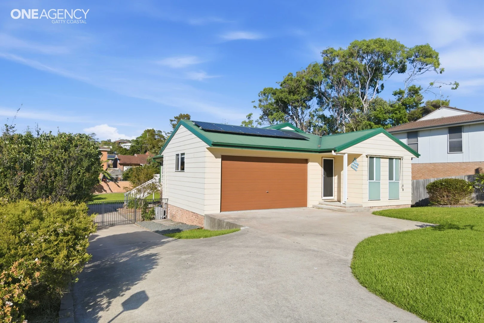 17 Evans Road, Tuross Head NSW 2537