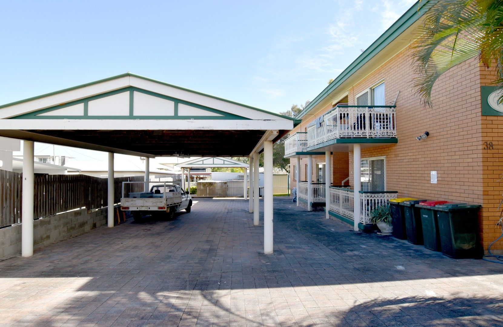 1 bedrooms Apartment / Unit / Flat in 3/38 Yarroon Street GLADSTONE CENTRAL QLD, 4680