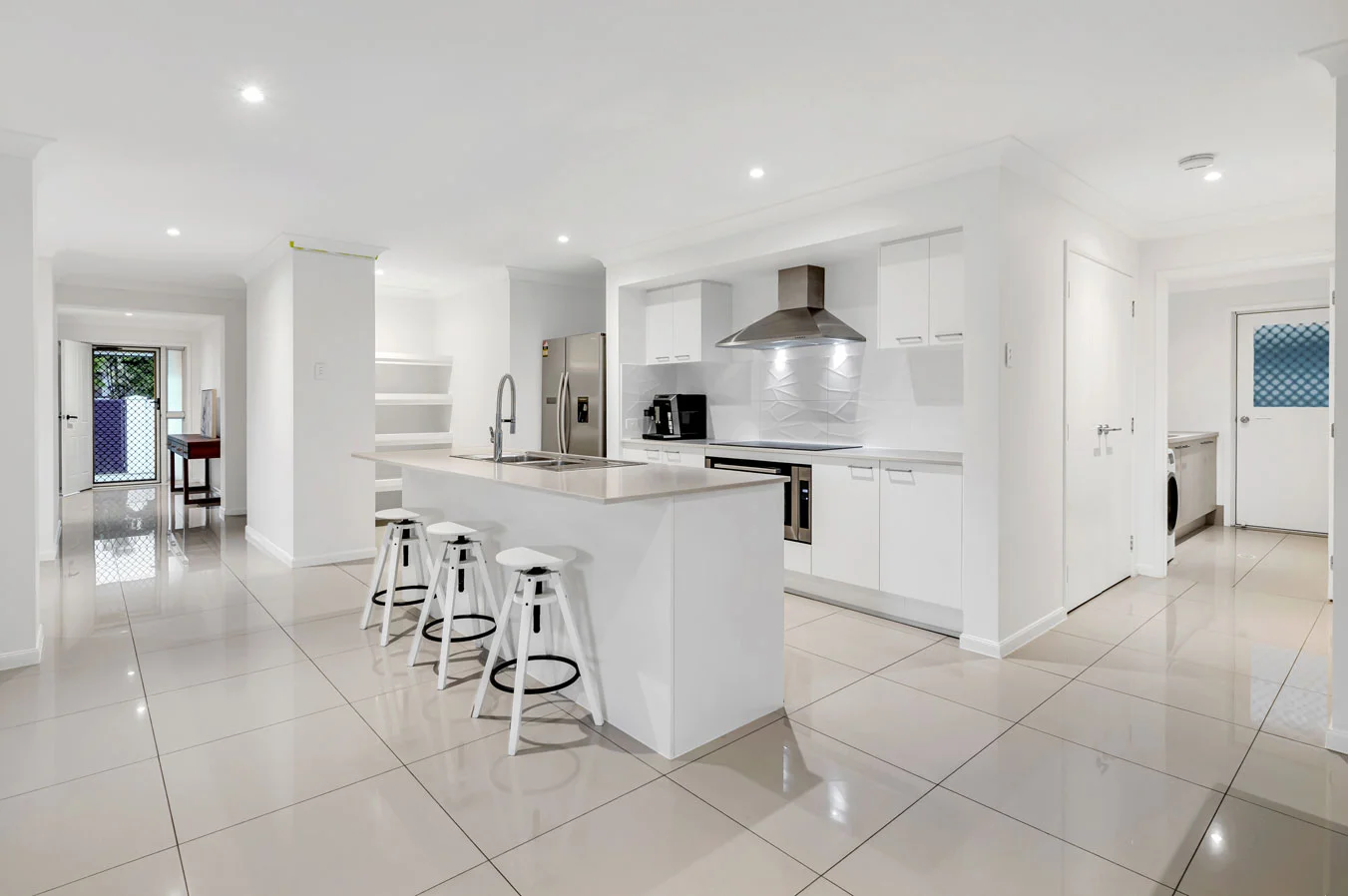 Additional image 19 of 114 Salerno Street, Isle Of Capri QLD 4217