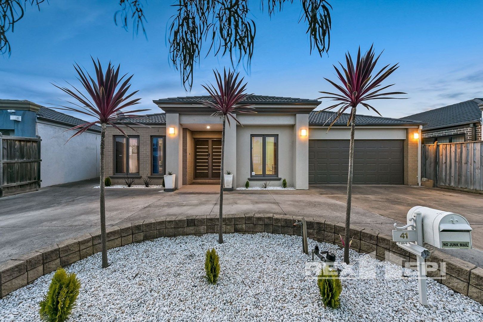 41 Hal Porter Terrace, Lynbrook VIC 3975, Image 0