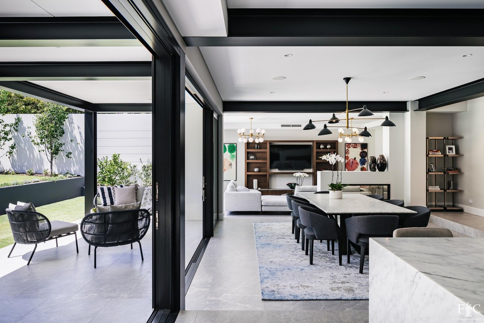 5 bedrooms House in 73 Viking Road DALKEITH WA, 6009