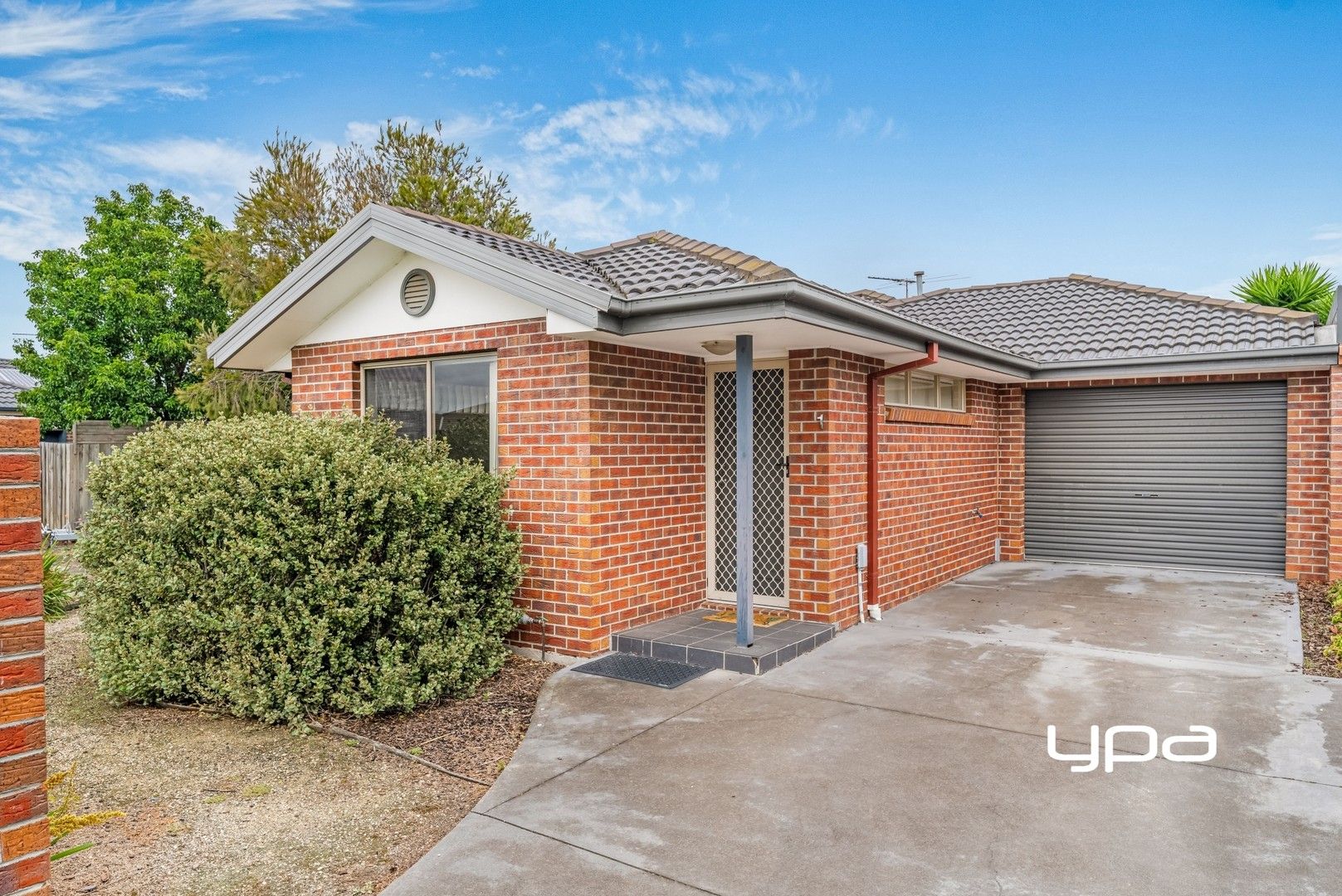 3 bedrooms House in 1/17 Grout Ct SUNBURY VIC, 3429