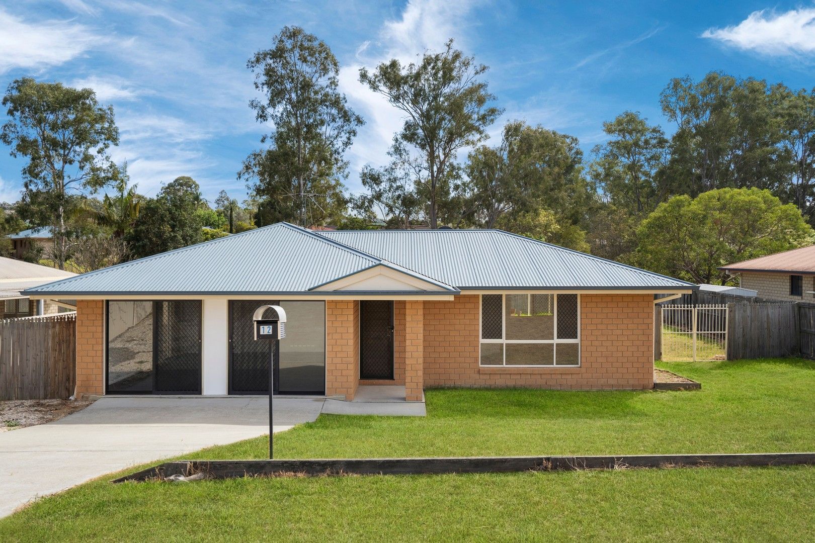 3 bedrooms House in 12 Comona Court WULKURAKA QLD, 4305