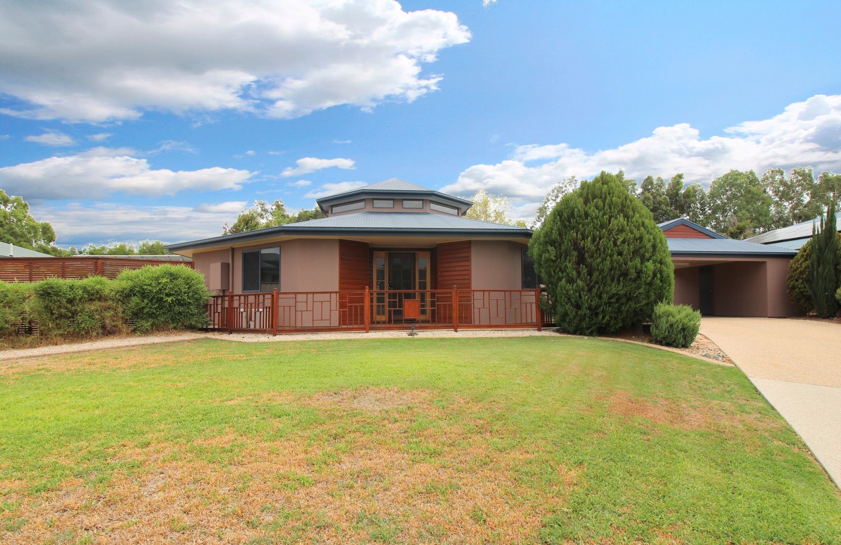 20 Forrest Lane, Emerald QLD 4720