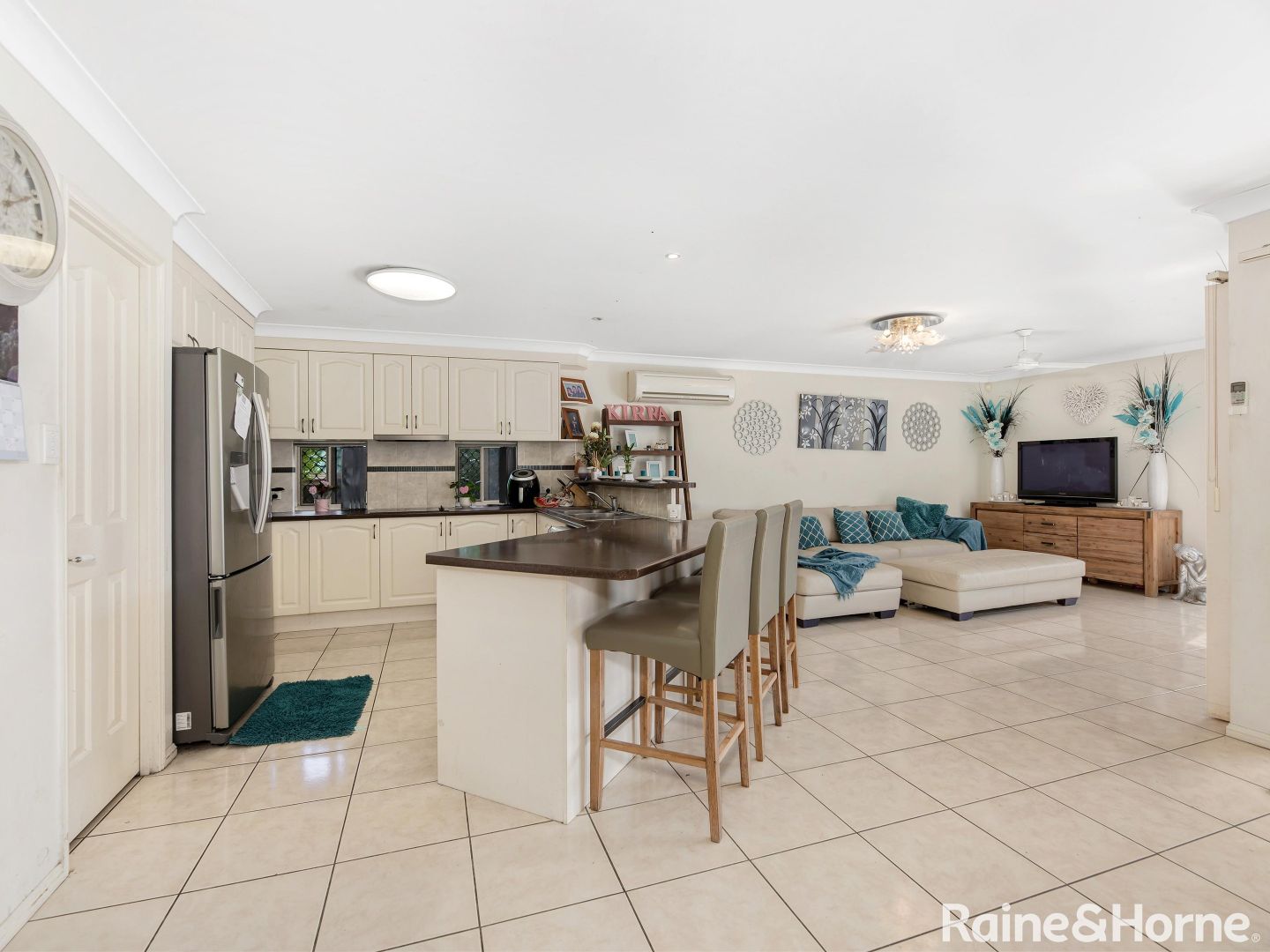 4 Hilldean Drive, Raceview QLD 4305, Image 2