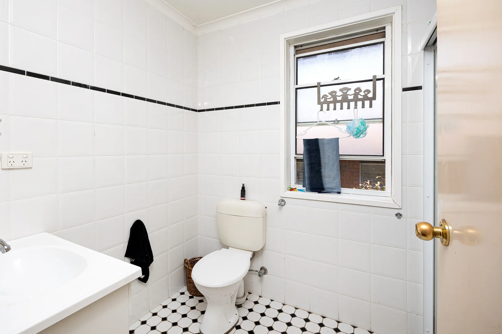 Additional image 7 of 34 Patamba Street, Kooringal NSW 2650