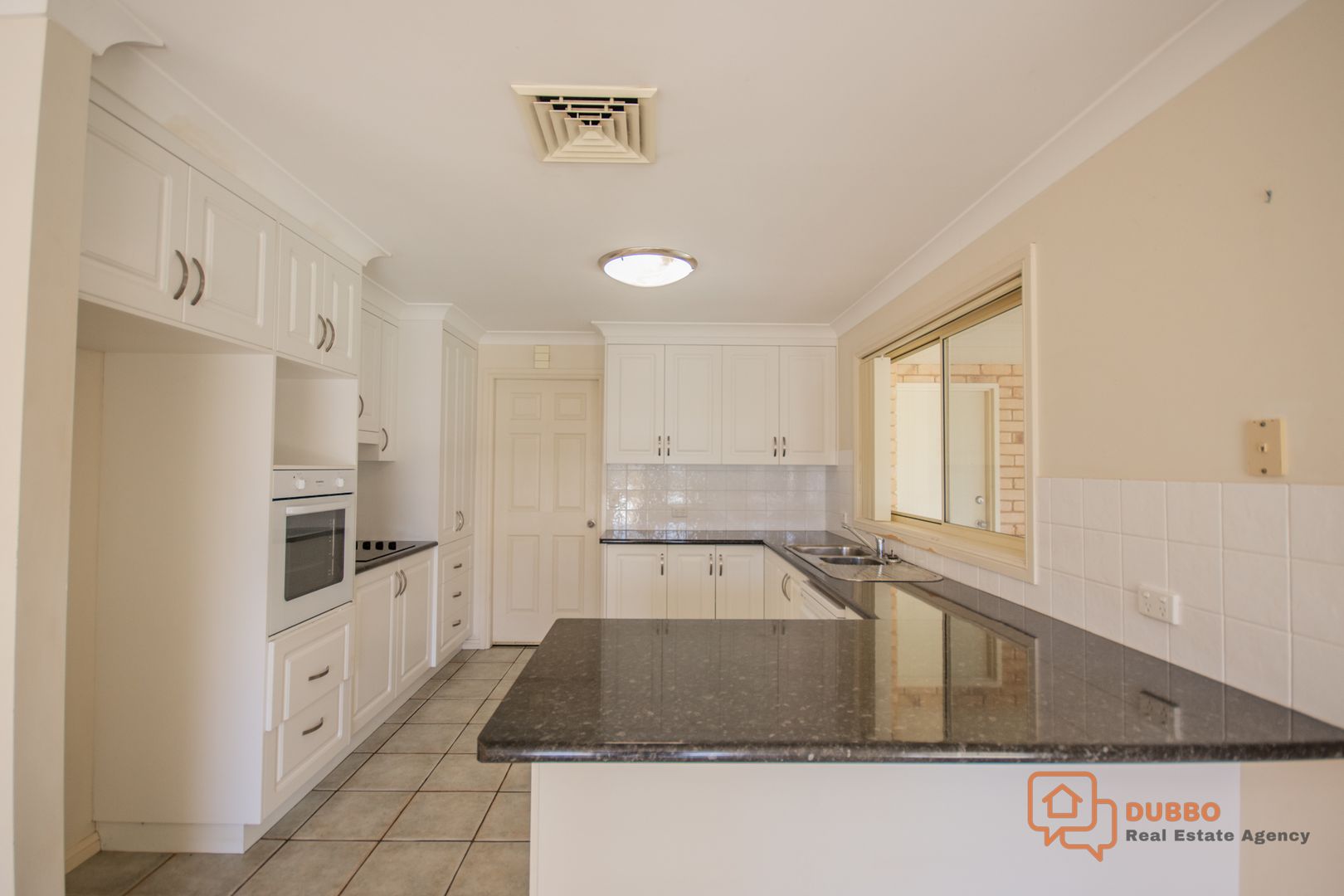 12 Carnegie Avenue, Dubbo NSW 2830, Image 2