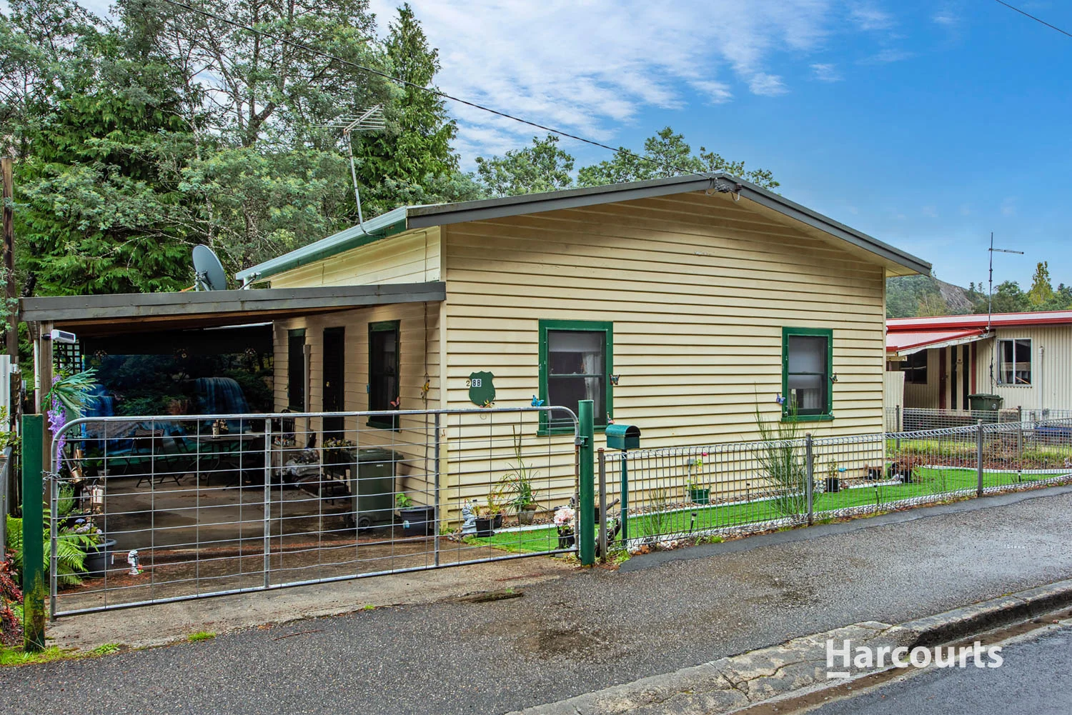 2/8B Wilsdon Street, Queenstown TAS 7467