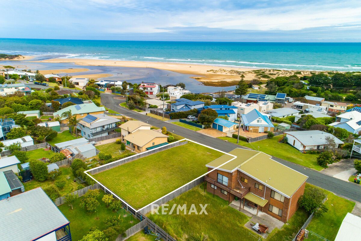 13 Skidale Close, Lake Tyers Beach VIC 3909, Image 0