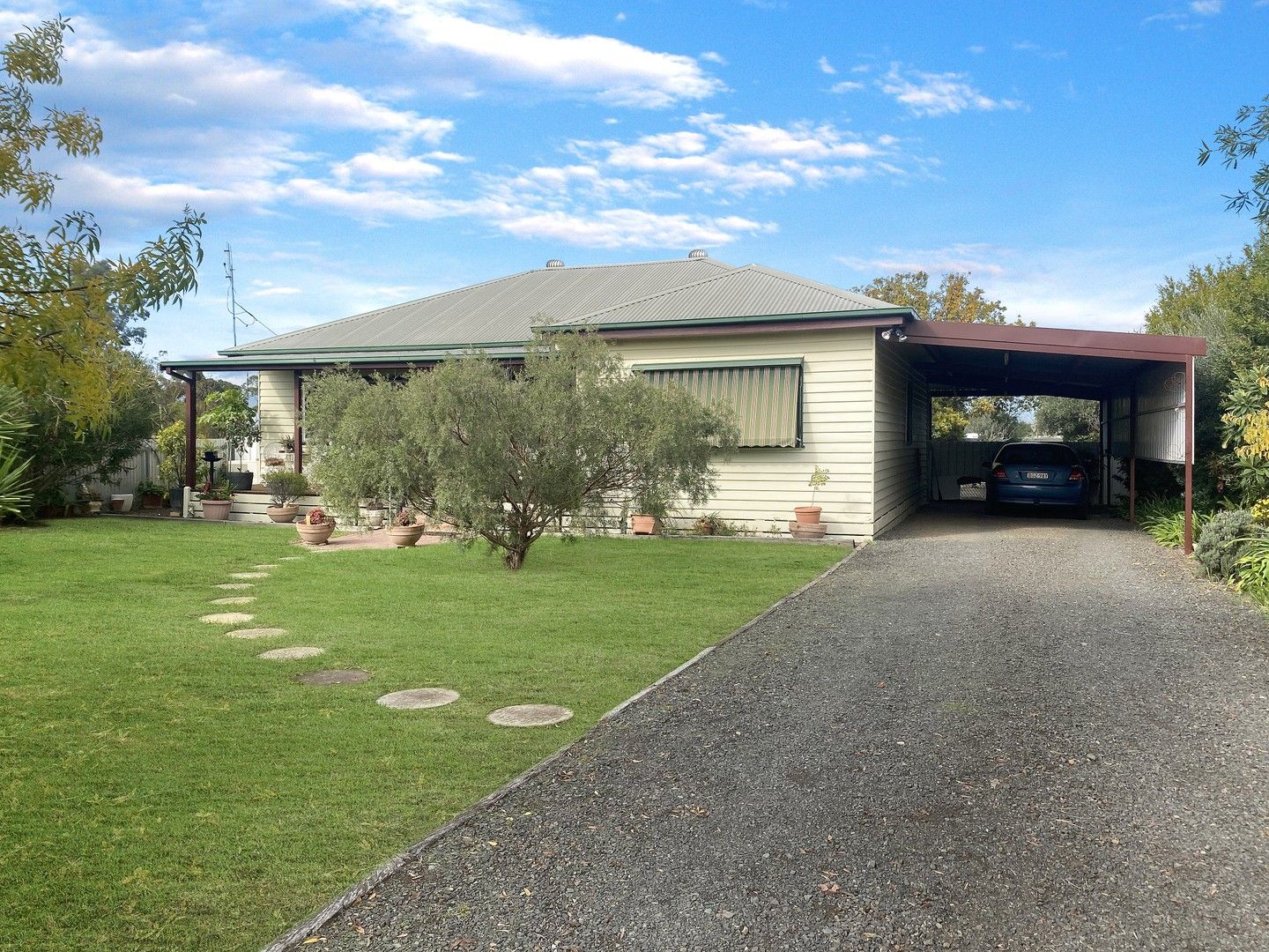 452 Russell Street, Hay NSW 2711 Domain
