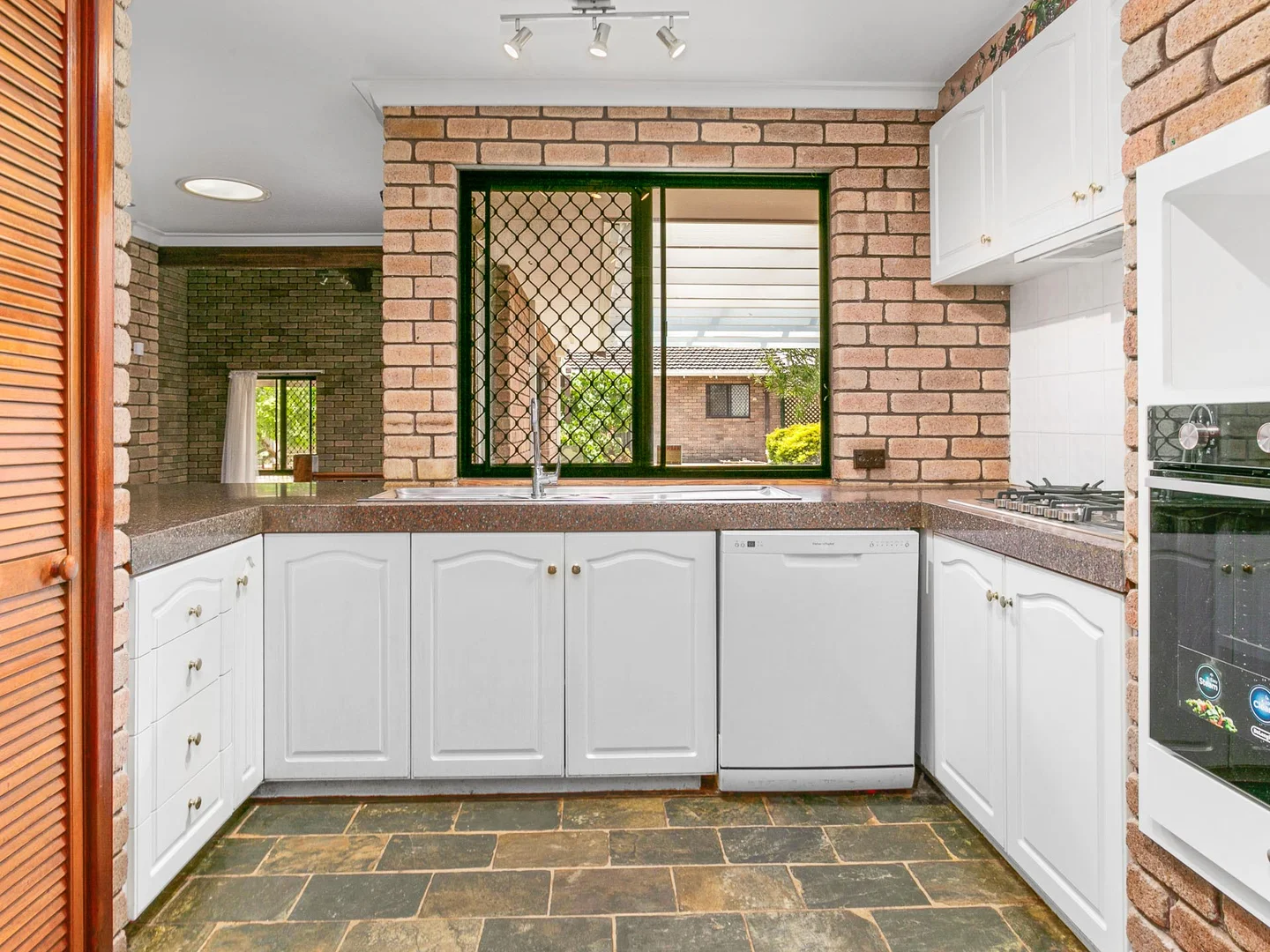 Additional image 8 of 5 Saleham Street, Lathlain WA 6100