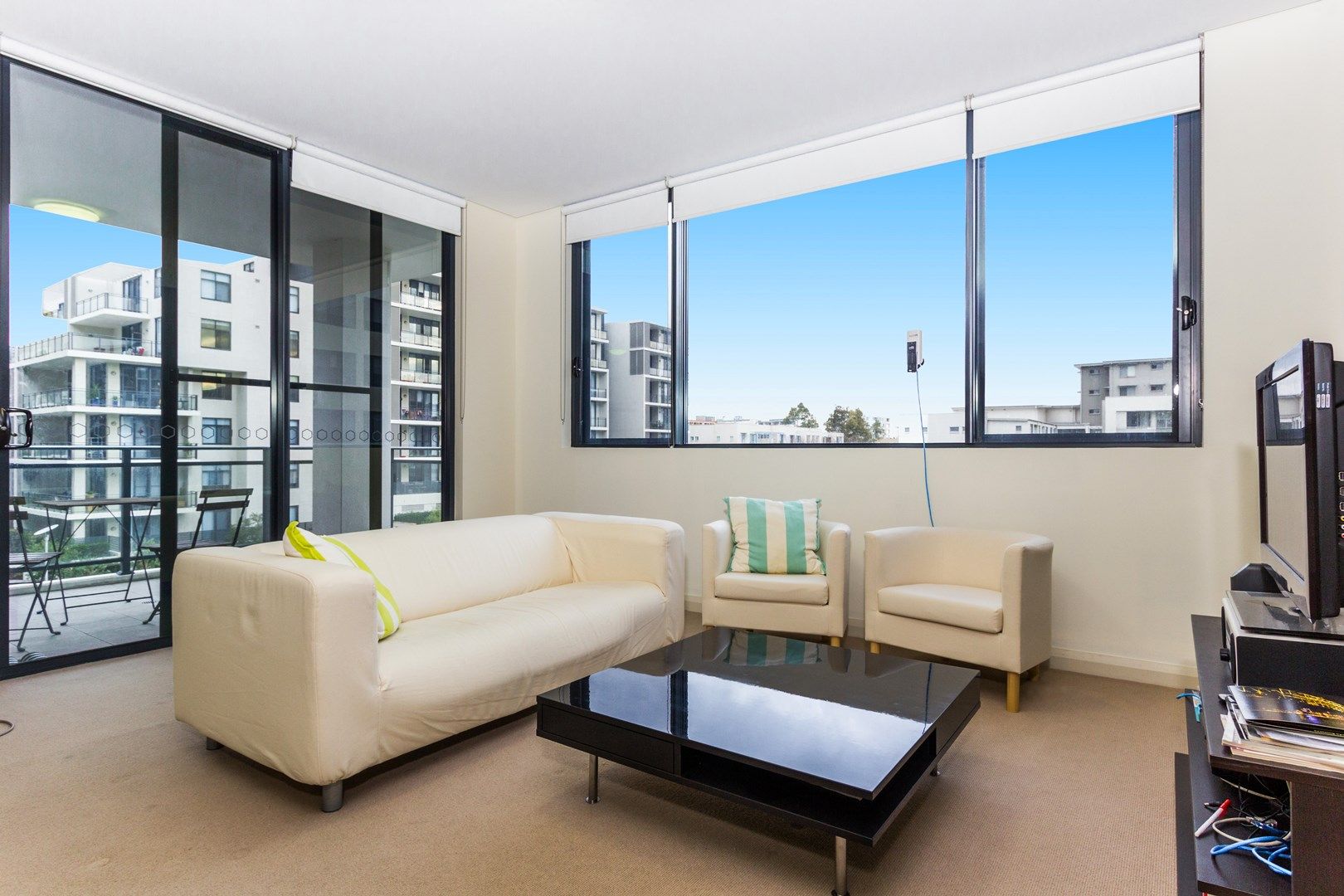 323/14 Baywater Drive, Wentworth Point NSW 2127, Image 0