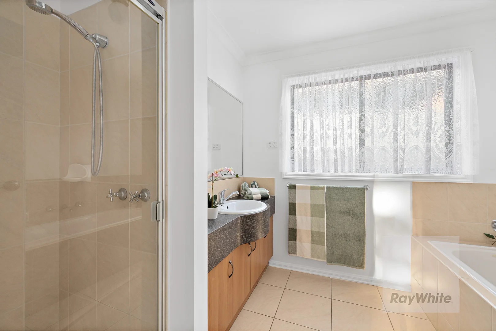 Additional image 16 of 4 Newman Close, Bundoora VIC 3083