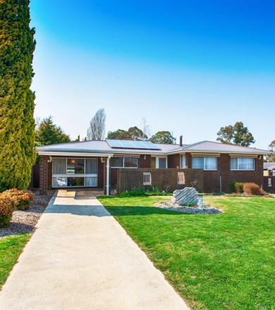 27 Hall Crescent, Crookwell NSW 2583