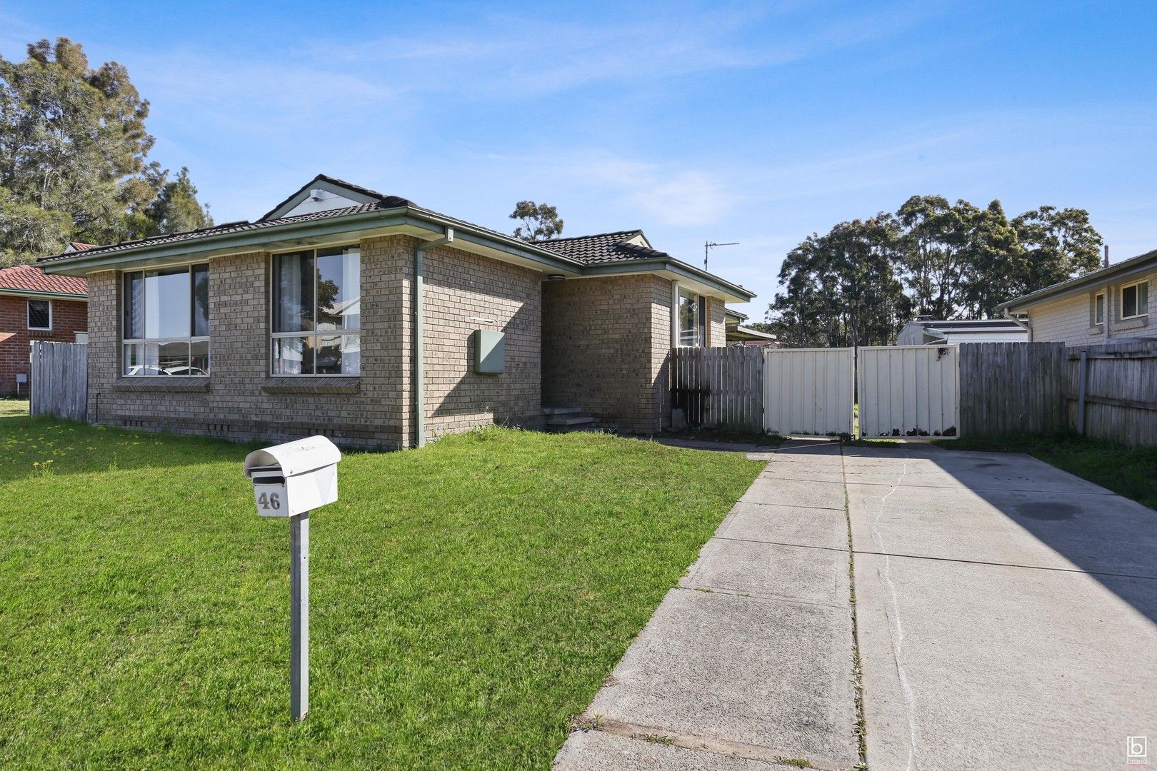 4 bedrooms House in 46 Gorokan Drive LAKE HAVEN NSW, 2263