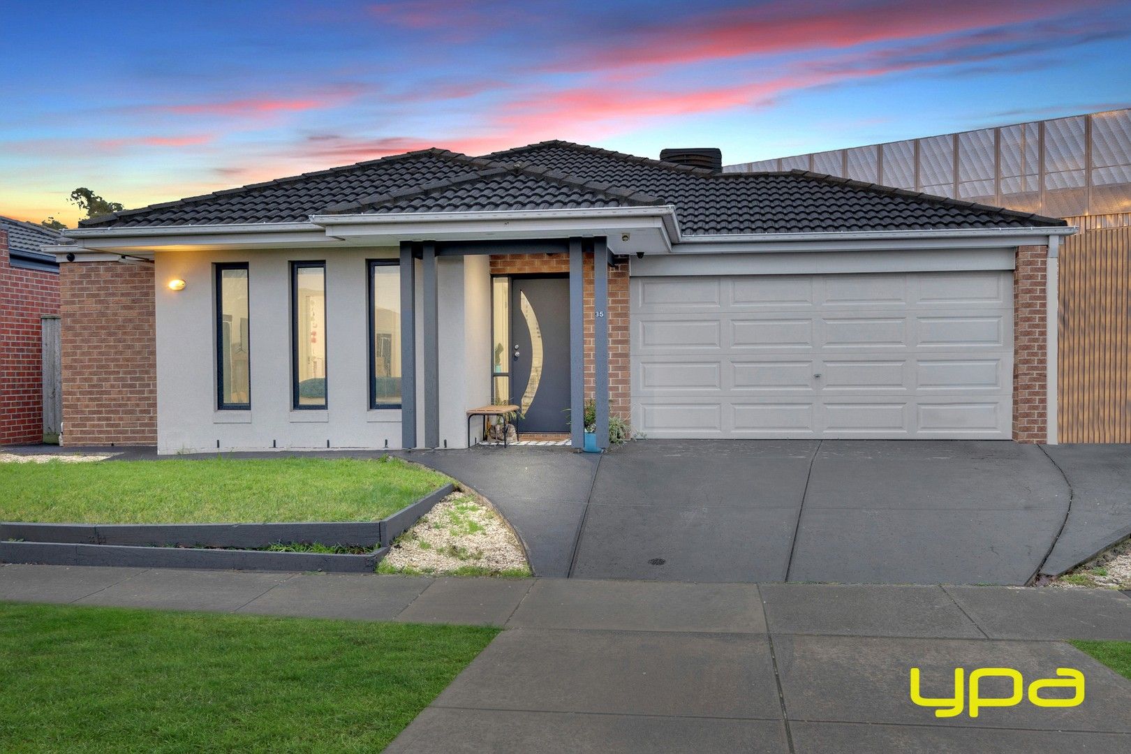 35 Gregson Grove, Lyndhurst VIC 3975 Domain