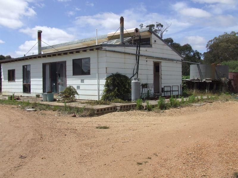 1080 Kooringaroo Road, GUNDARY NSW 2580, Image 2