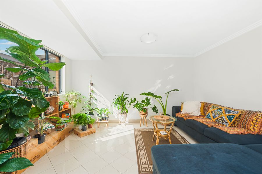 2 bedrooms Apartment / Unit / Flat in 16/14 Courallie Ave HOMEBUSH WEST NSW, 2140
