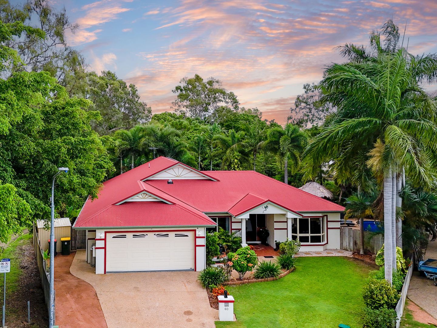 60 Livistonia Close, Bushland Beach QLD 4818, Image 1