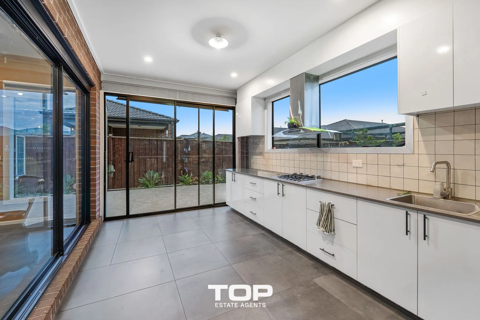 Additional image 11 of 29 Colonnade Street, Clyde North VIC 3978