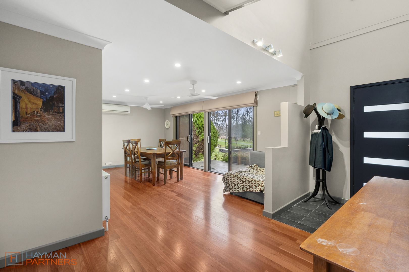 10 Heales Place, Curtin ACT 2605, Image 1