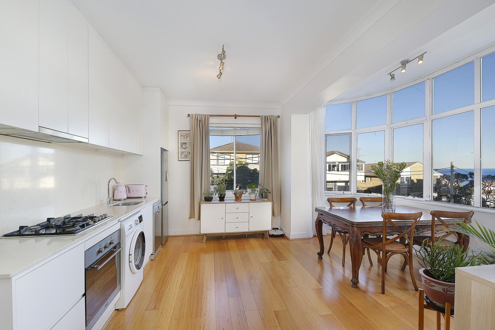 1 bedrooms Apartment / Unit / Flat in 6/27 Glen Street BONDI NSW, 2026